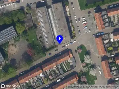 Ambulance met grote spoed naar de Discusstraat in Rotterdam