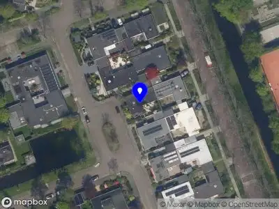 Brandweer met gepaste spoed naar de Willem de Zwijgerlaan in Vlaardingen