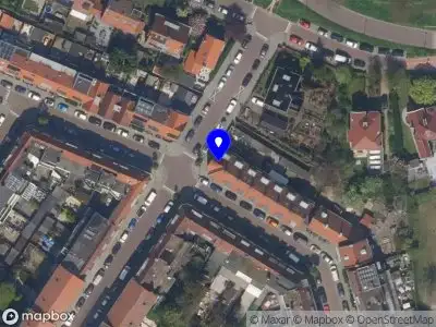 Ambulance met gepaste spoed naar de Dirk Schäferstraat in Vlaardingen
