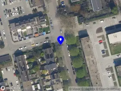 Ambulance met gepaste spoed naar de Stalpaertstraat in Rotterdam