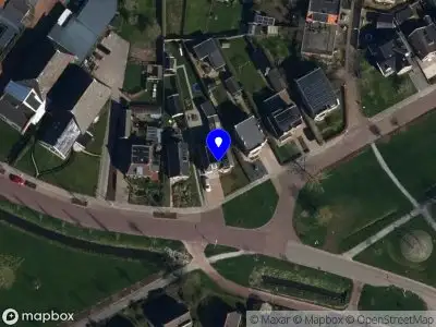 Brandweer met gepaste spoed naar de Burgemeester Esselinkstraat in Ferwert