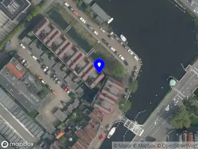 Brandweer met gepaste spoed naar de Pijpenpad in Gouda