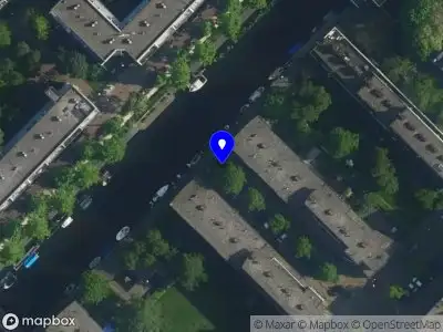 Ambulance met grote spoed naar de Jan Witheijnstraat in Amsterdam