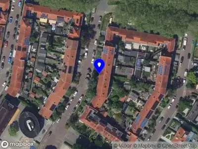 Ambulance met grote spoed naar de Standhasenstraat in Dordrecht