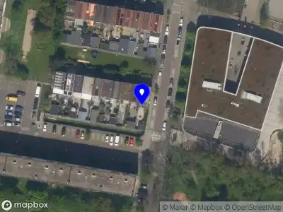 Ambulance met grote spoed naar de Melis Stokelaan in Vlaardingen