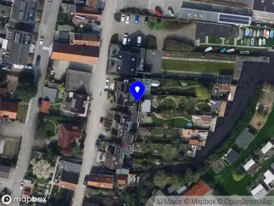 Ambulance met grote spoed naar de Nieuwstraat in Westmaas