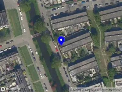 Ambulance met grote spoed naar de Adriana Noorlandersingel in Rotterdam