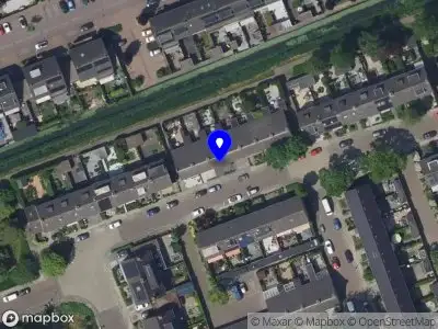 Ambulance met grote spoed naar de Van Oldenbarneveltlaan in Zwijndrecht