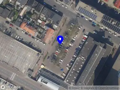 Ambulance met gepaste spoed naar de Schoutplein in Vlaardingen