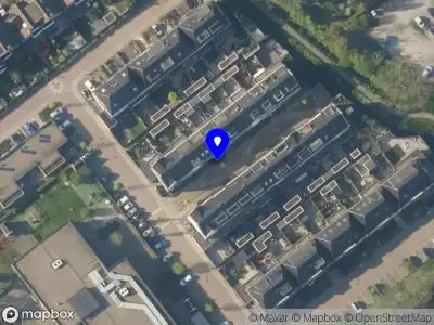 Ambulance met grote spoed naar de Hofje van Holtlant in Leiderdorp