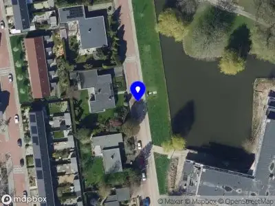 Ambulance met grote spoed naar de Lijsterlaan in Rhoon