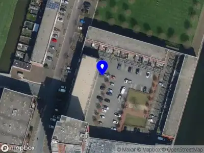 Brandweer met grote spoed naar de Maasdijk in Breda vanwege een buitenbrand