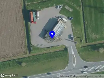 Politie naar de Maas- en Waalweg in Afferden vanwege aanrijding met letsel