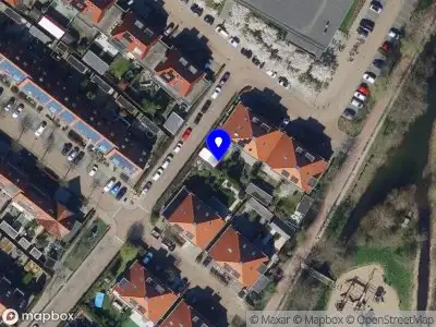 112 melding Brandweer met grote spoed naar de Riederhagen in Barendrecht vanwege waarnemen gaslucht