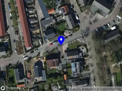 Ambulance met grote spoed naar de Irenelaan in Dirksland