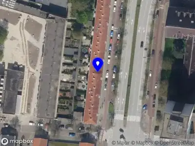 112 melding Ambulance met grote spoed naar de Dorpsweg in Rotterdam