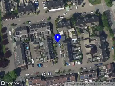 Ambulance met grote spoed naar de Kloet in Hardinxveld-Giessendam