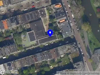 Ambulance met gepaste spoed naar de Harddraverstraat in Rotterdam