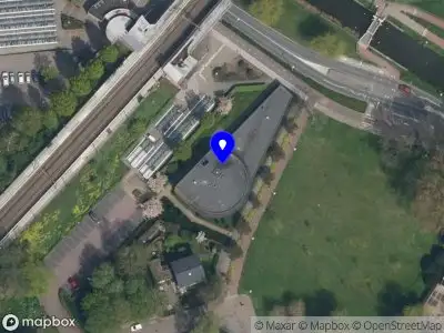 Ambulance met gepaste spoed naar de Oranjepad in Nieuwerkerk aan den IJssel