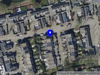 Ambulance met grote spoed naar de Schubertstraat in Rhoon