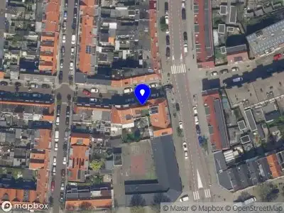 Ambulance met grote spoed naar de Filips van Bourgondiëstraat in Schiedam