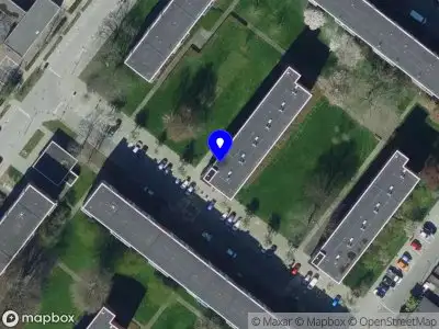 Ambulance met gepaste spoed naar de Tonijnstraat in Hoogvliet Rotterdam