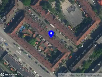 Ambulance met grote spoed naar de Nachtegaalstraat in Amsterdam