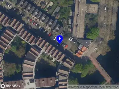 Ambulance met grote spoed naar de Vriendenlaan in Rotterdam