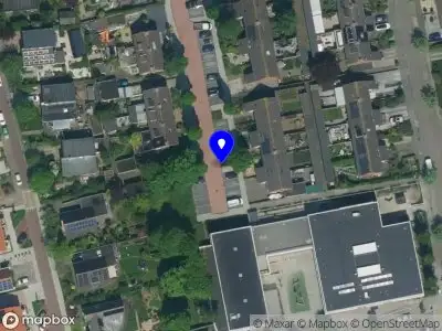 112 melding Brandweer met grote spoed naar de Lijsterstraat in Ilpendam vanwege afhijsen patient