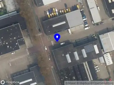 Ambulance met grote spoed naar de Faradayweg in Delft