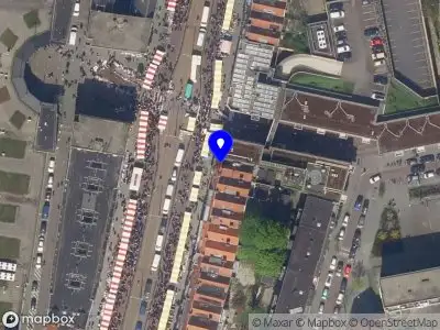 Ambulance met grote spoed naar de Beijerlandselaan in Rotterdam