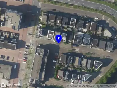 Brandweer met gepaste spoed naar de Helenusstraat in Almere