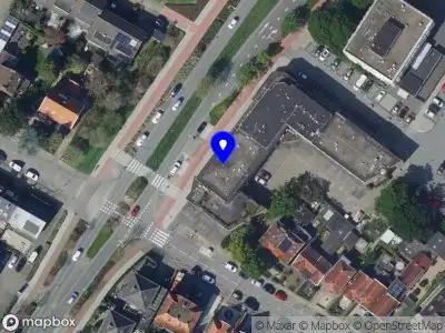 Politie naar de Laan van Walburg in Zwijndrecht vanwege ongeval met letsel