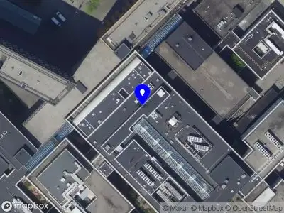 Ambulance met gepaste spoed naar de Albert Schweitzerplaats in Dordrecht vanwege stankoverlast