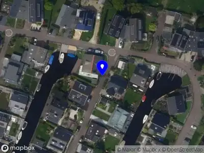 Ambulance met grote spoed naar de Emmalaan in Kaag