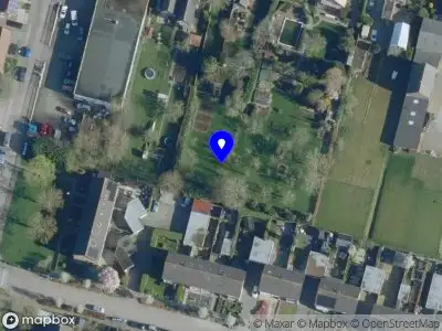 Brandweer met gepaste spoed naar de Burgemeester van der Schansstraat in Andel vanwege een buitenbrand