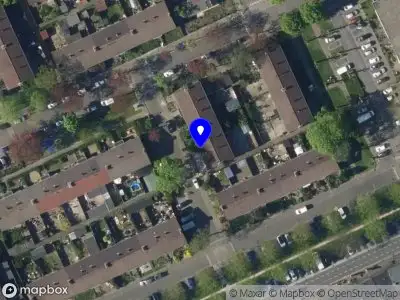 112 melding Brandweer met grote spoed naar de Dr. de Visserlaan in Zeist vanwege voertuigbrand