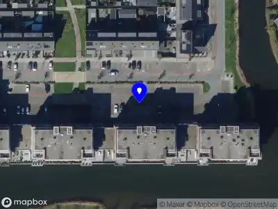 Ambulance met grote spoed naar de Wesdijkleede in Barendrecht