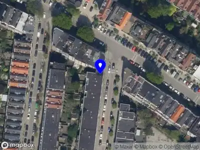 Ambulance met gepaste spoed naar de De Jagerstraat in Rotterdam