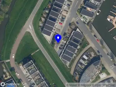 Ambulance met grote spoed naar de Tjalk in Capelle aan den IJssel