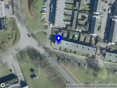 Brandweer met gepaste spoed naar de Pastoor Smoldersstraat in Vlijmen vanwege een buitenbrand