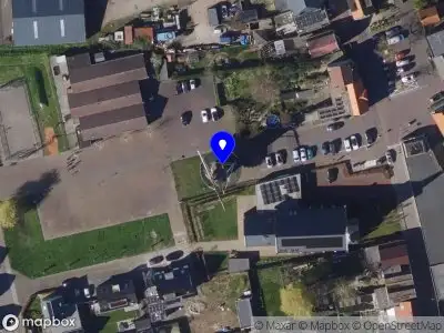 112 melding Brandweer met gepaste spoed naar de Molenplein in Hoek vanwege een buitenbrand