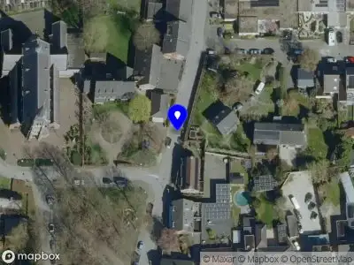 Brandweer met gepaste spoed naar de Lekstraat in Eindhoven vanwege een buitenbrand