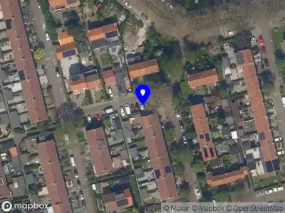 Brandweer met gepaste spoed naar de Jacob Gillesstraat in Vlaardingen vanwege een buitenbrand