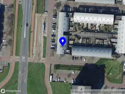 Brandweer met gepaste spoed naar de Steurwater in Barendrecht