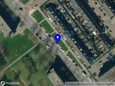 Brandweer met grote spoed naar de Magerhorststraat in Arnhem vanwege voertuigbrand