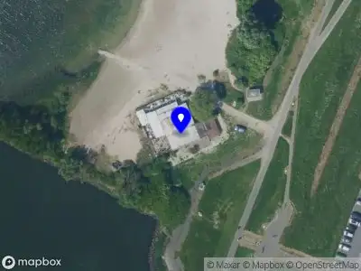 Brandweer met gepaste spoed naar de Strand Houtribhoek in Lelystad