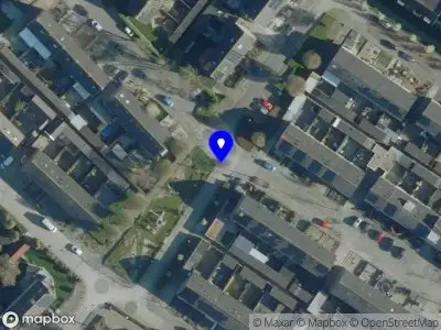 Brandweer met grote spoed naar de Beukenstraat in Brakel vanwege voertuigbrand