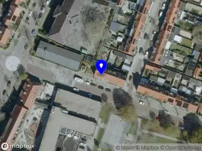 Brandweer met gepaste spoed naar de Nicolaïstraat in Eindhoven vanwege een buitenbrand