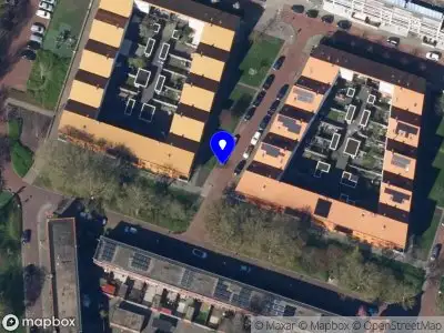 112 melding Brandweer en politie met grote spoed naar de Kapelleveld in Groningen vanwege middelgrote brand